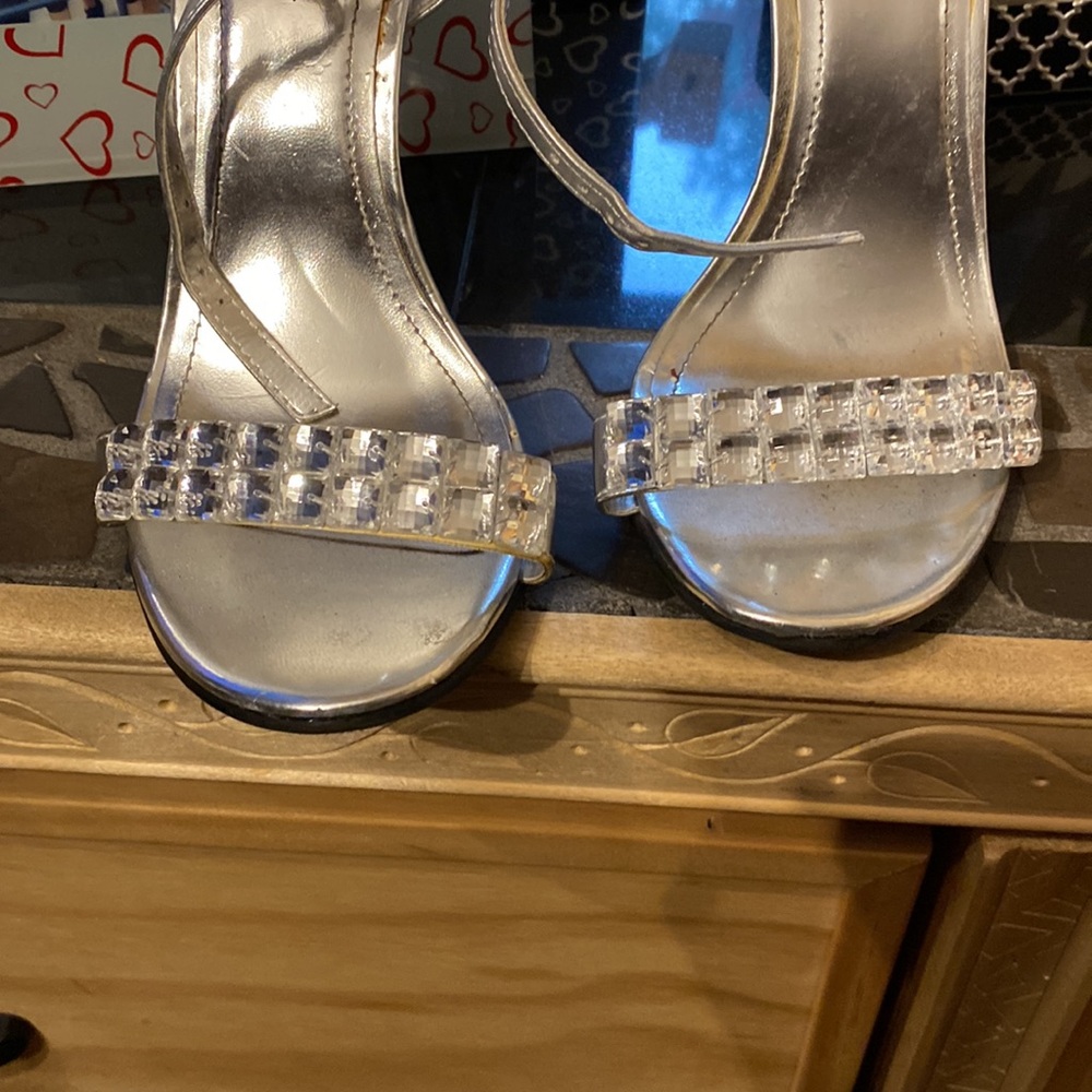 Shoes - Picture 7 of 7